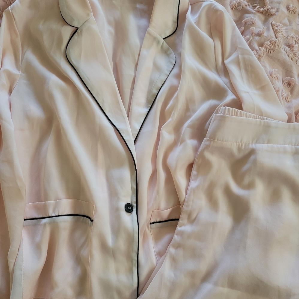 Forever 21 Pink Pajama Set with Black Trim